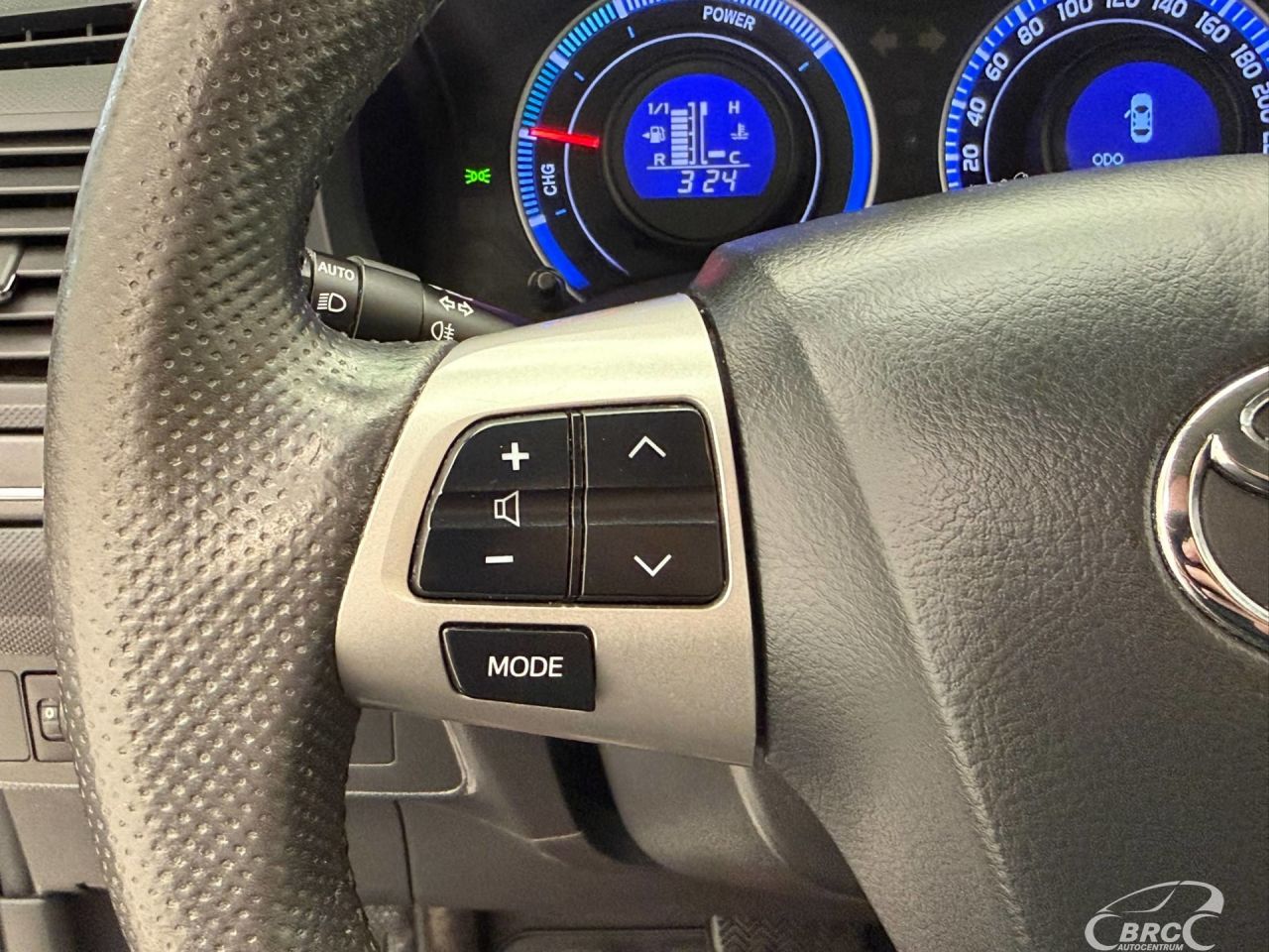 Toyota Auris | 11