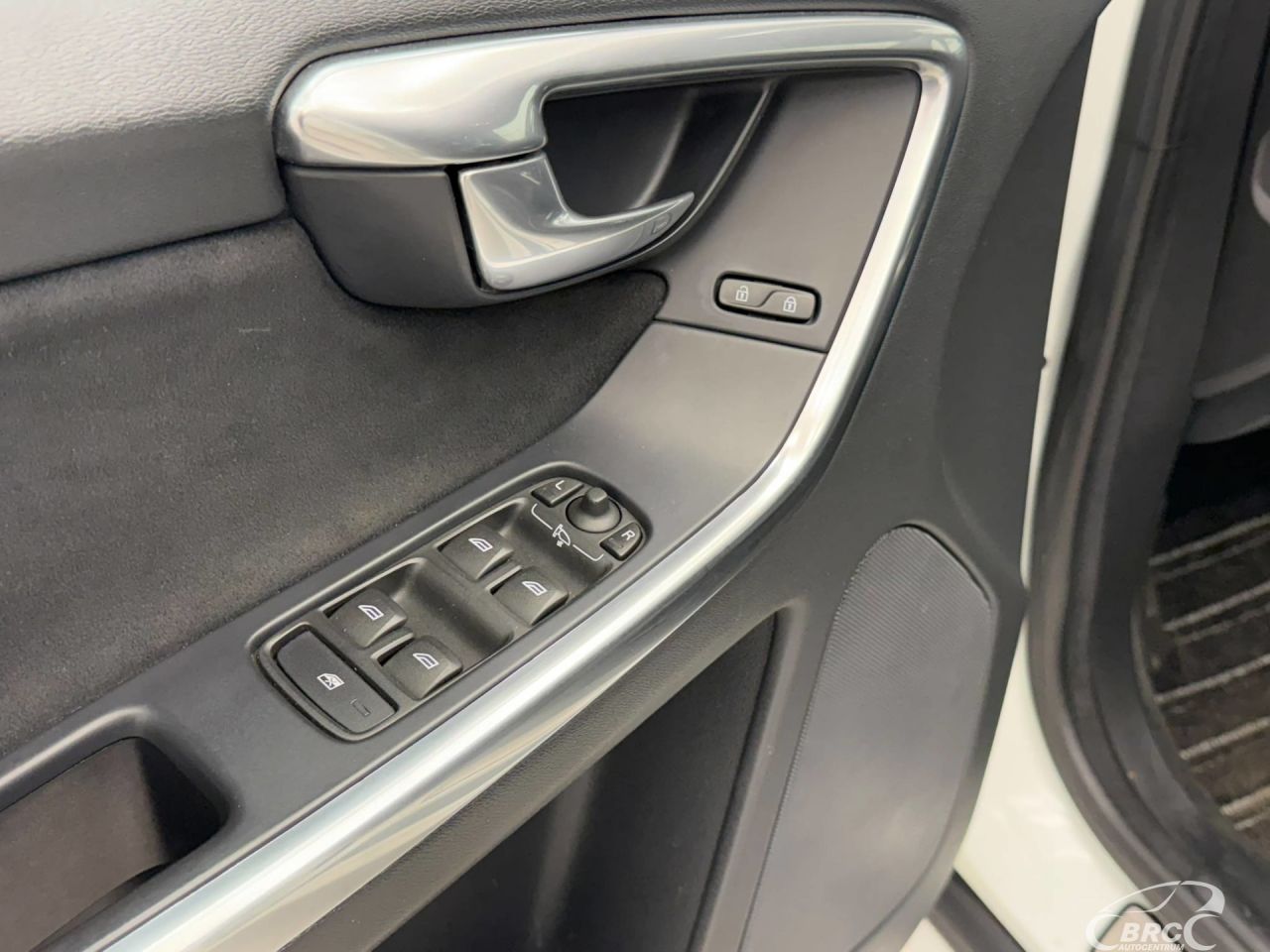 Volvo XC60 | 13