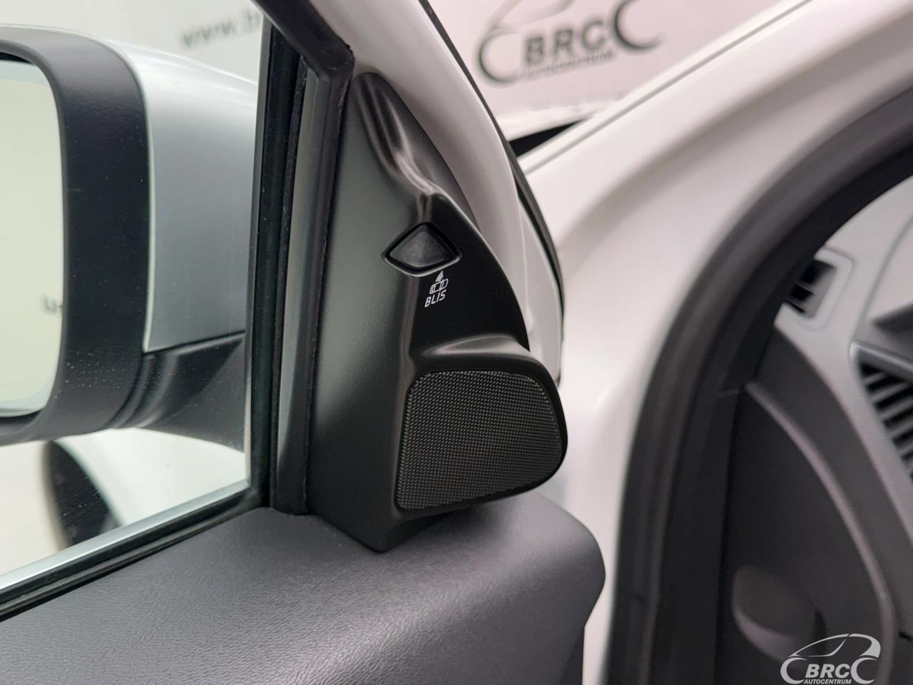 Volvo XC60 | 12
