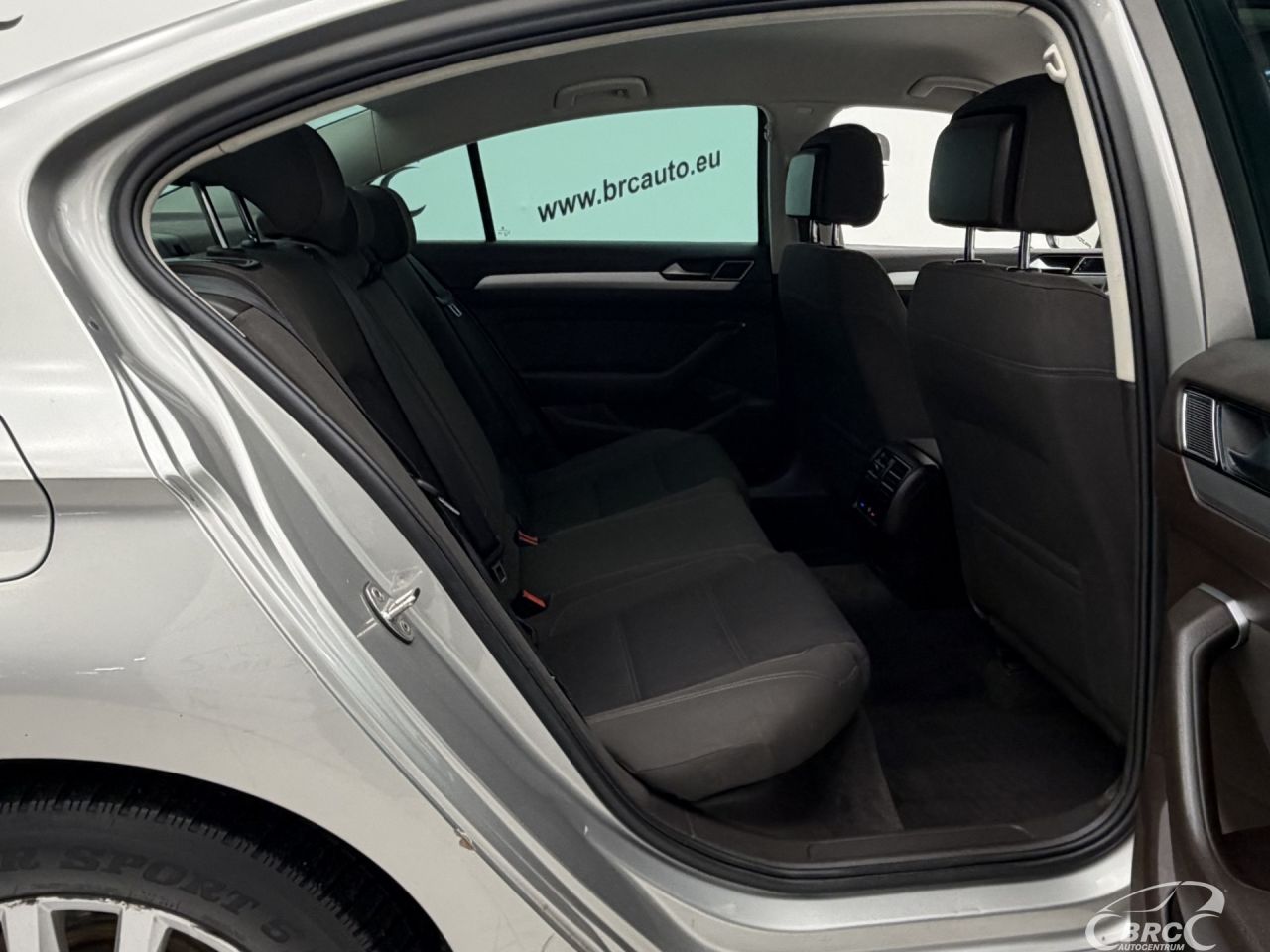 Volkswagen Passat | 8