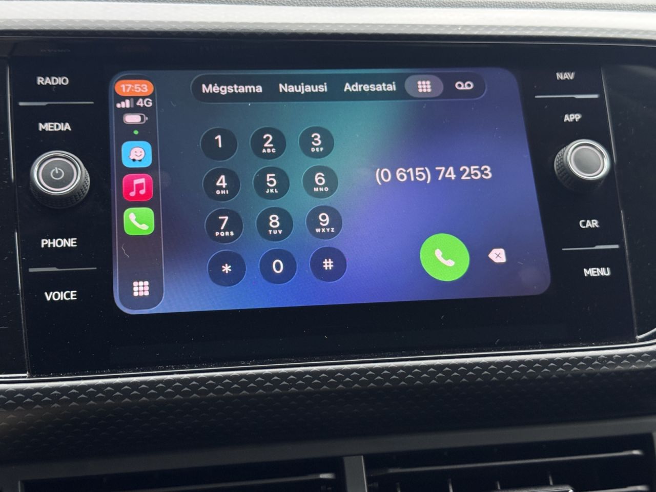 Volkswagen T-Cross | 14