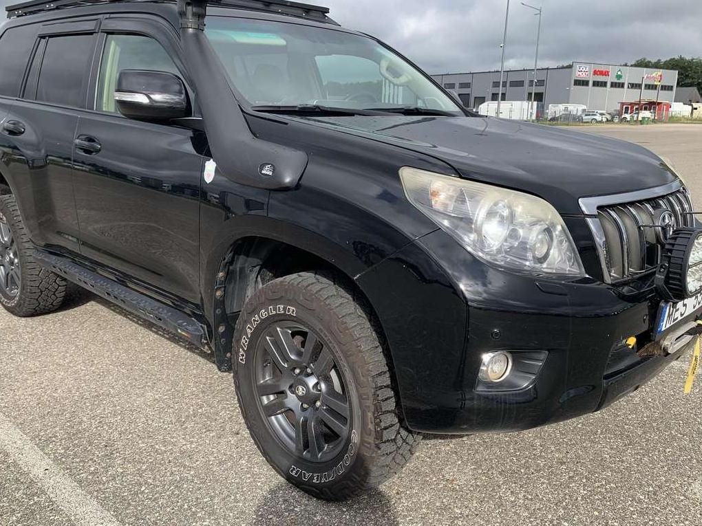 Toyota Land Cruiser | 2