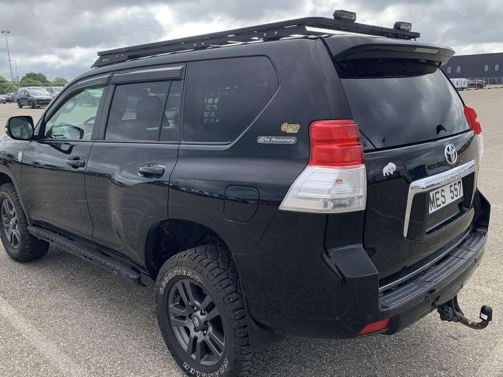 Toyota Land Cruiser | 5
