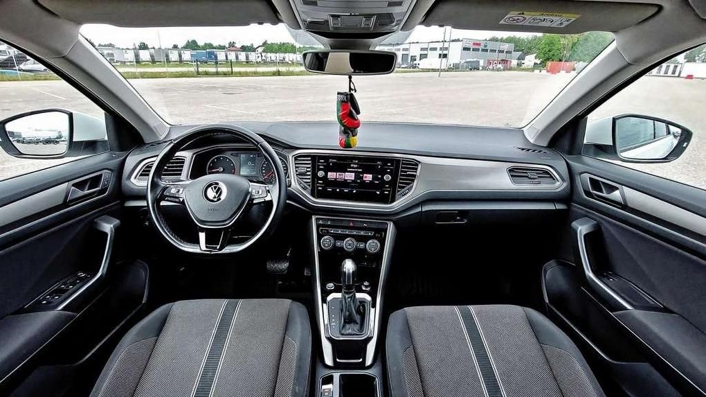 Volkswagen T-Roc | 18