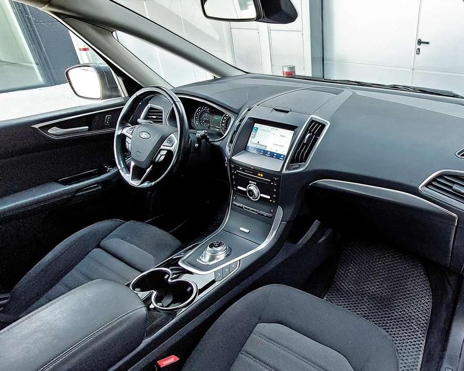 Ford Galaxy | 16