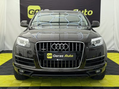 Audi Q7 | 1