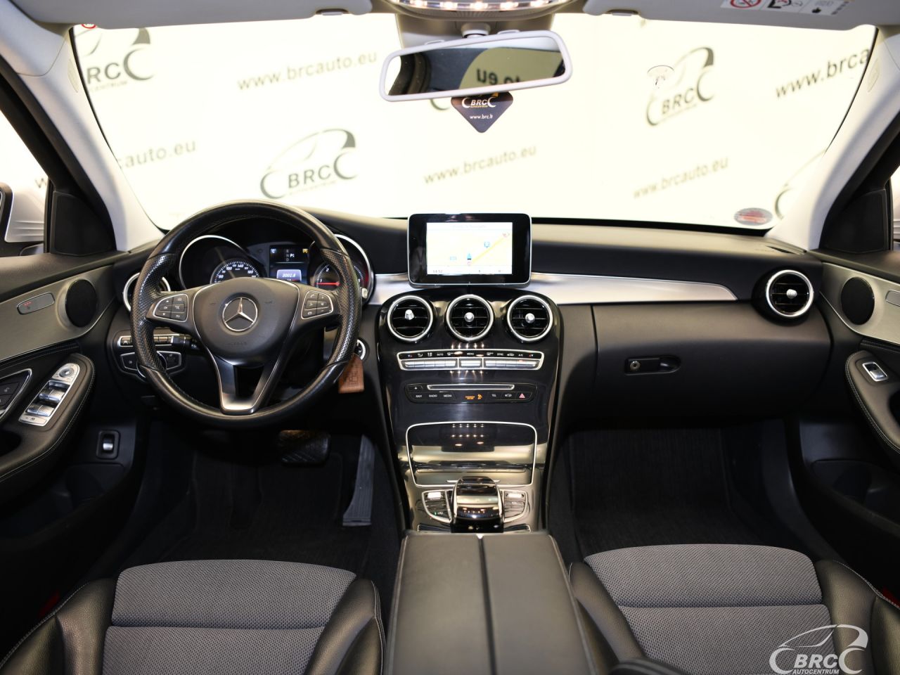 Mercedes-Benz C220 | 2