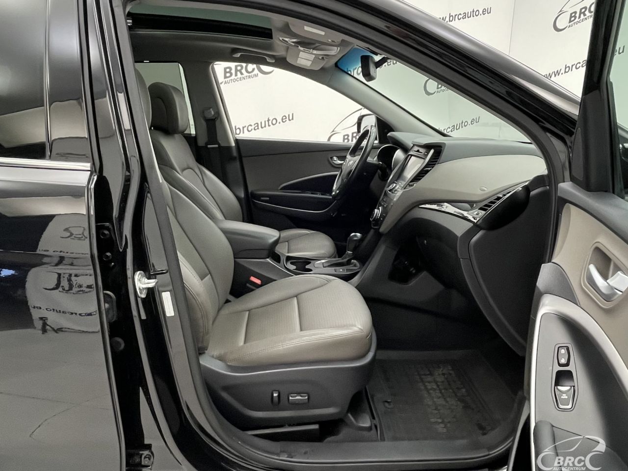 Hyundai Santa Fe | 3