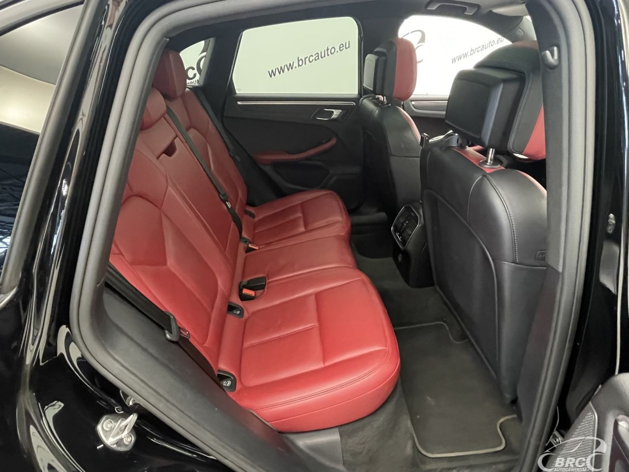 Porsche Macan | 10