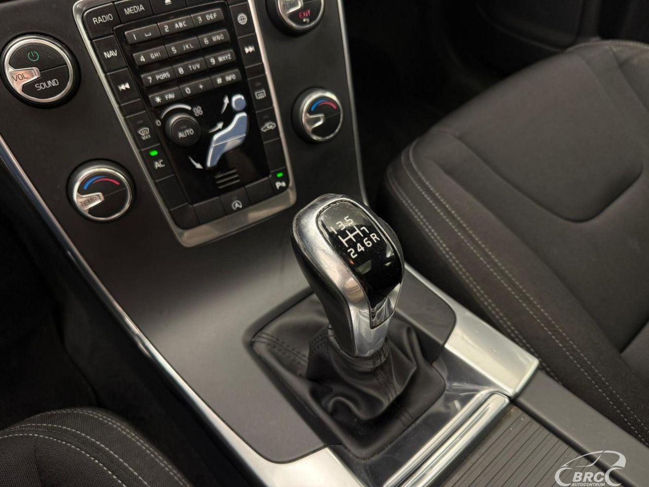 Volvo V60 | 13