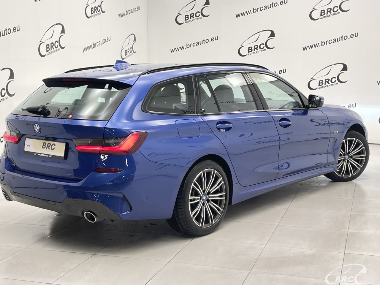 BMW 330 | 1