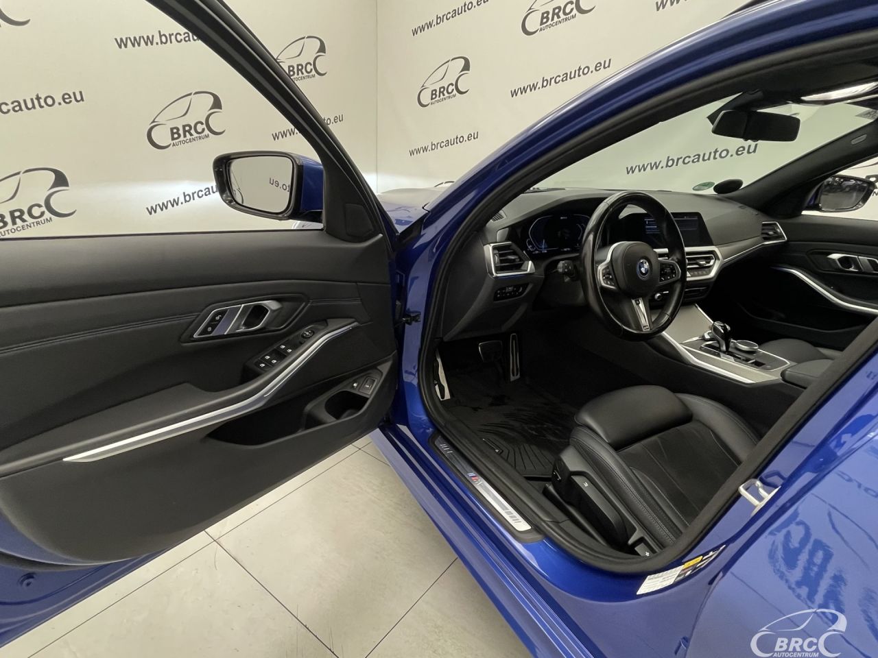 BMW 330 | 18
