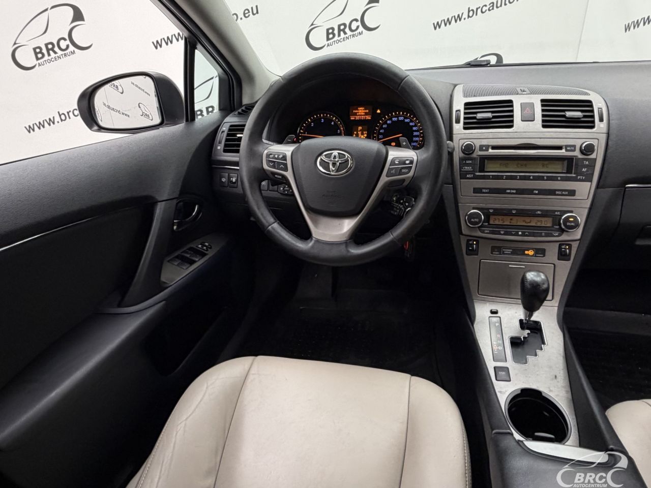 Toyota Avensis | 12