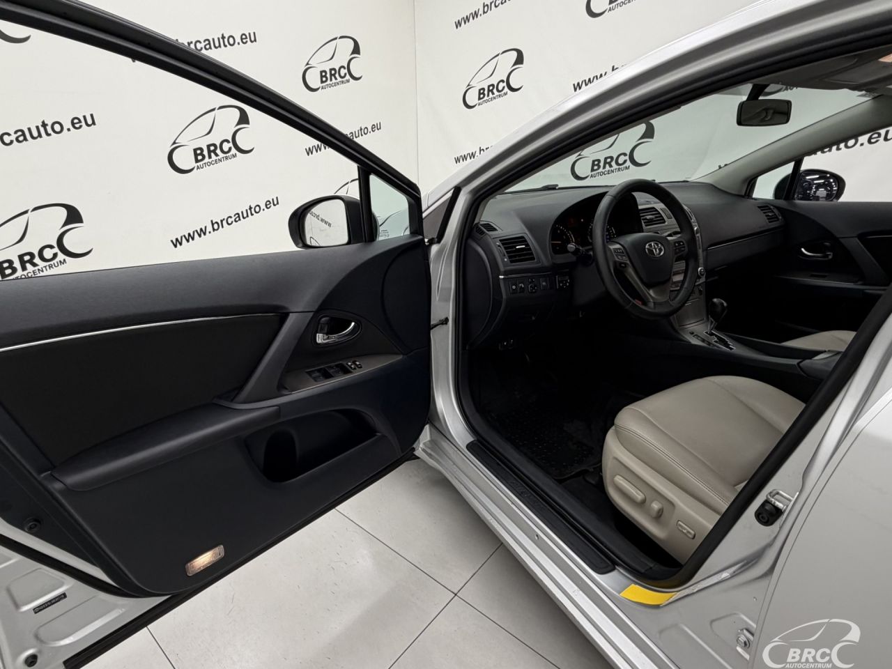 Toyota Avensis | 17