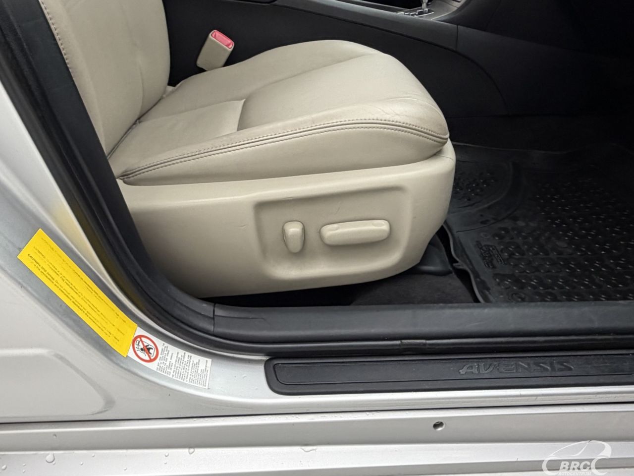 Toyota Avensis | 5