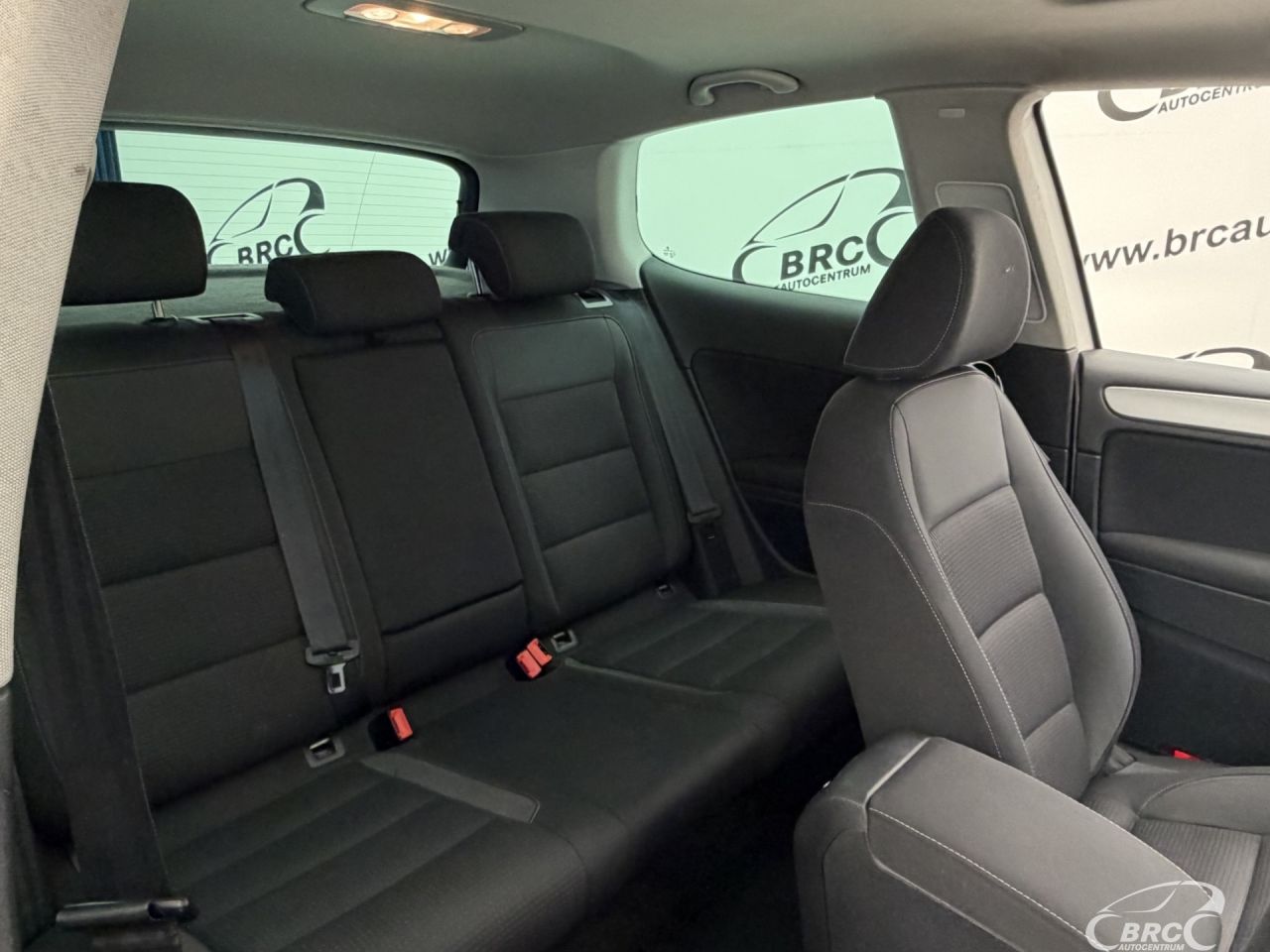 Volkswagen Golf | 8