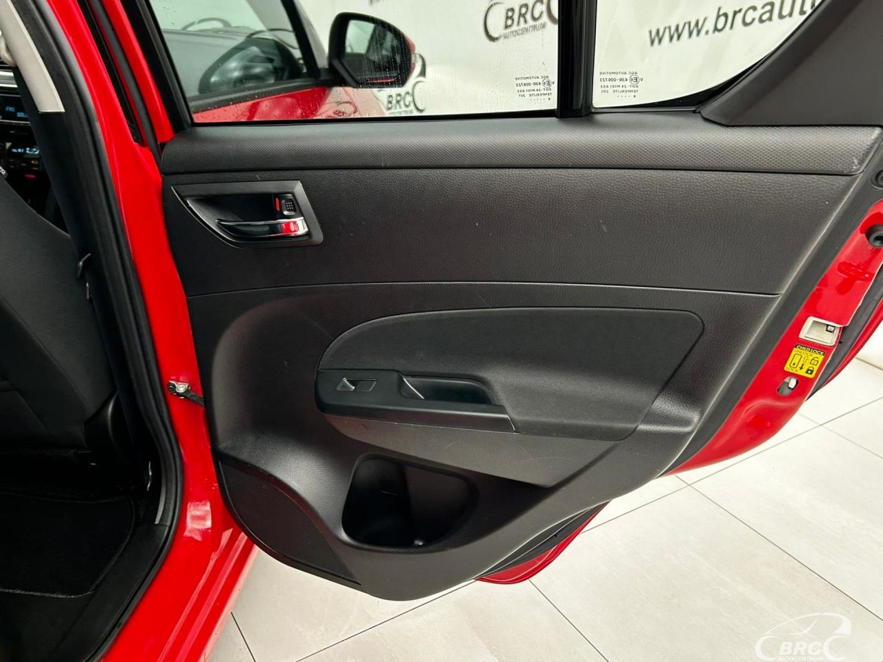 Suzuki Swift | 10