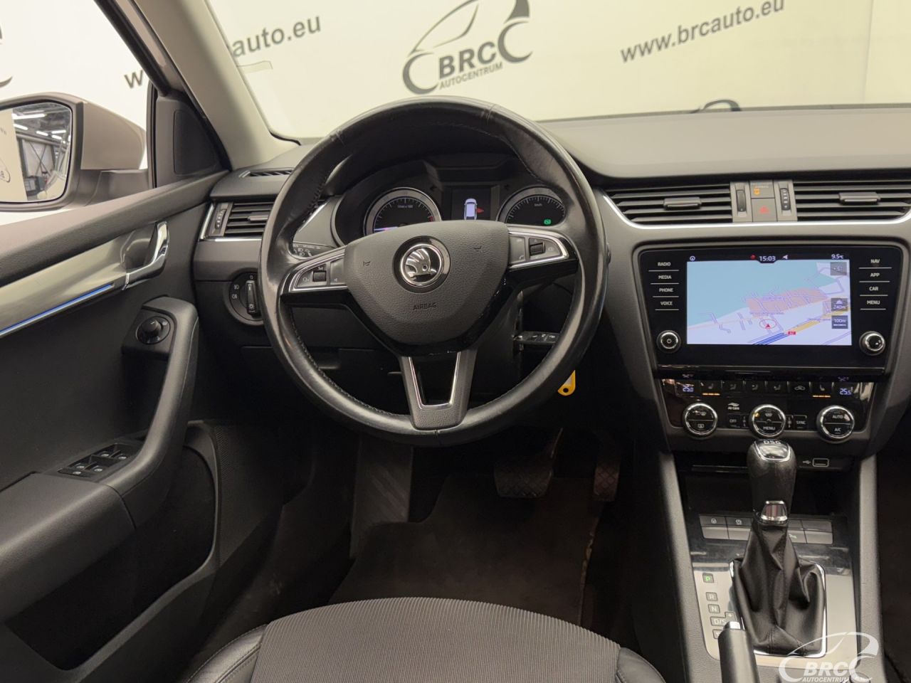 Skoda Octavia | 12