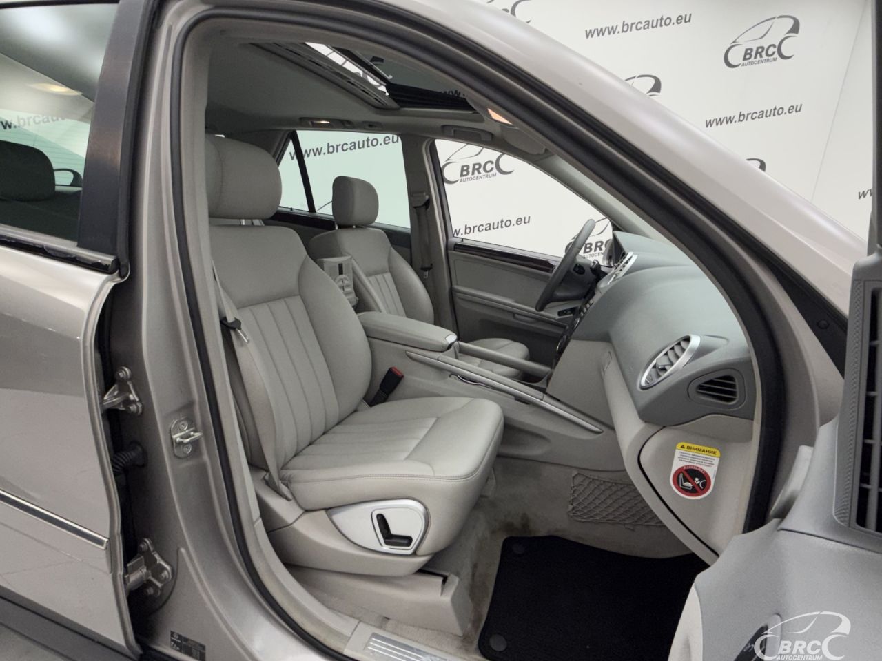 Mercedes-Benz ML320 | 6