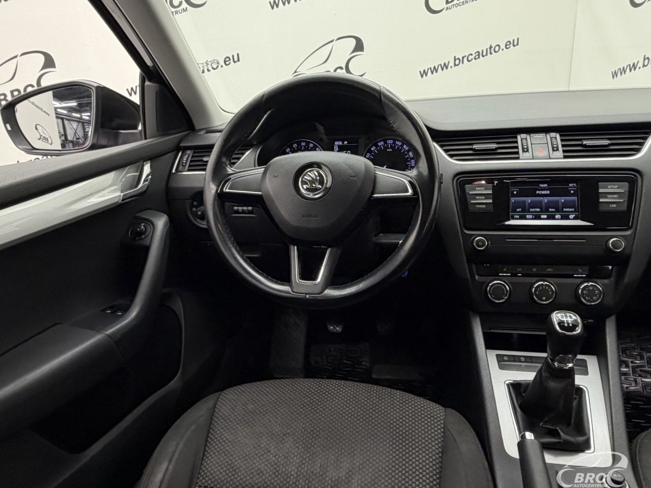 Skoda Octavia | 12