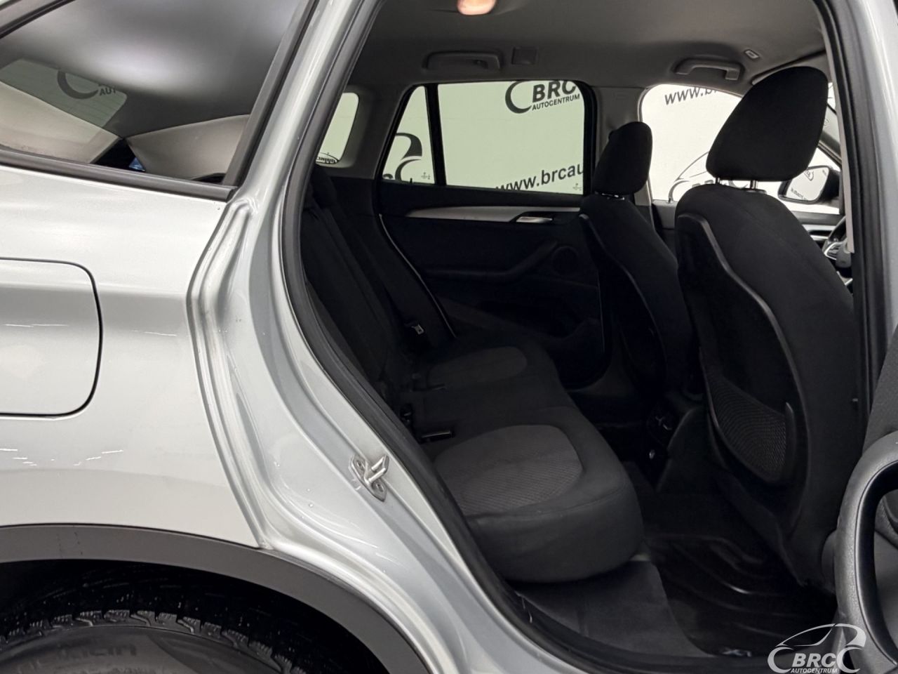 BMW X1 | 8