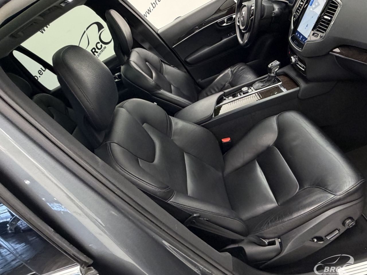 Volvo XC90 | 4