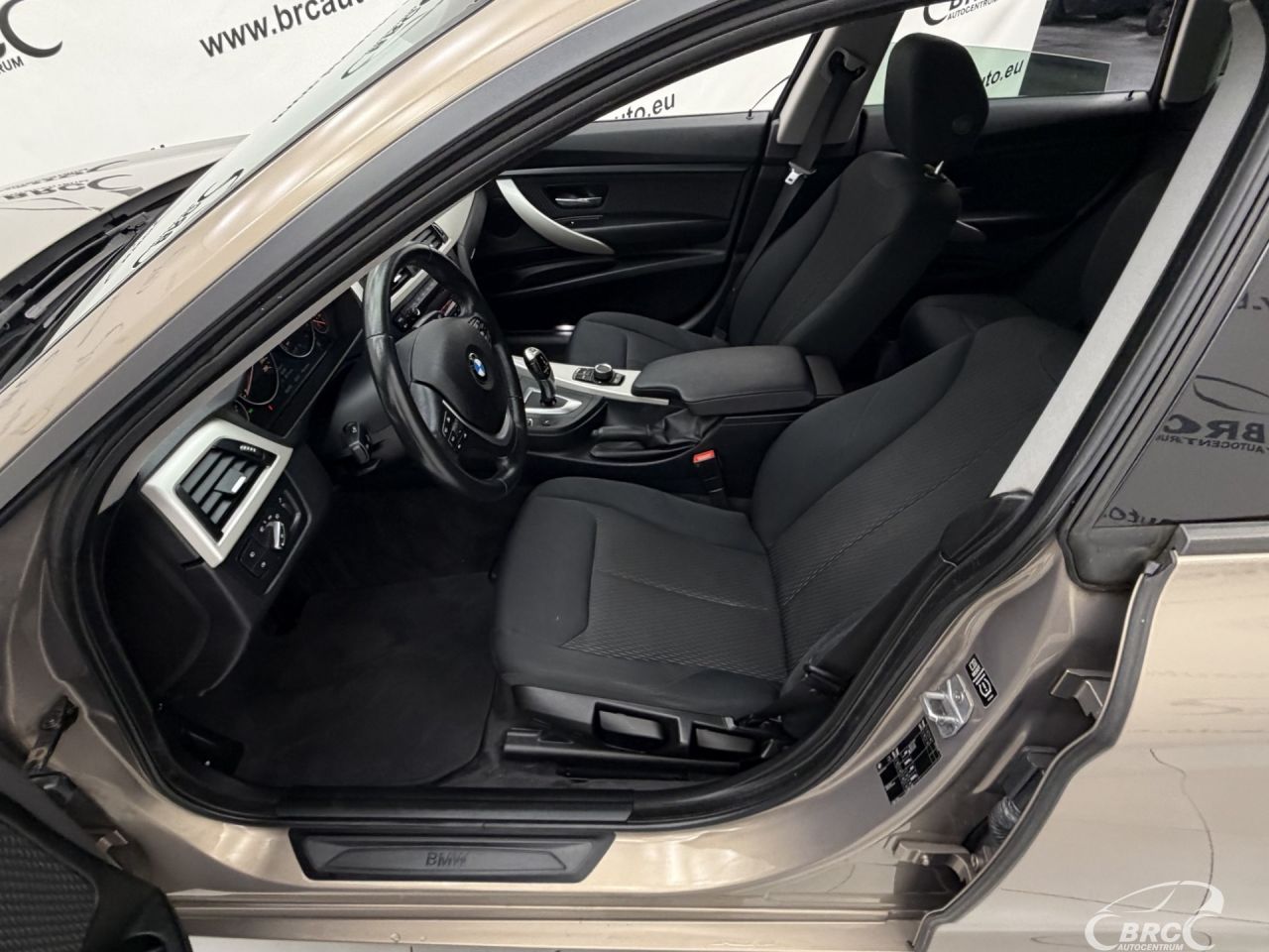 BMW 320 | 19