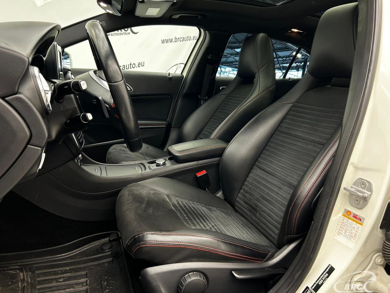 Mercedes-Benz GLA220 | 3