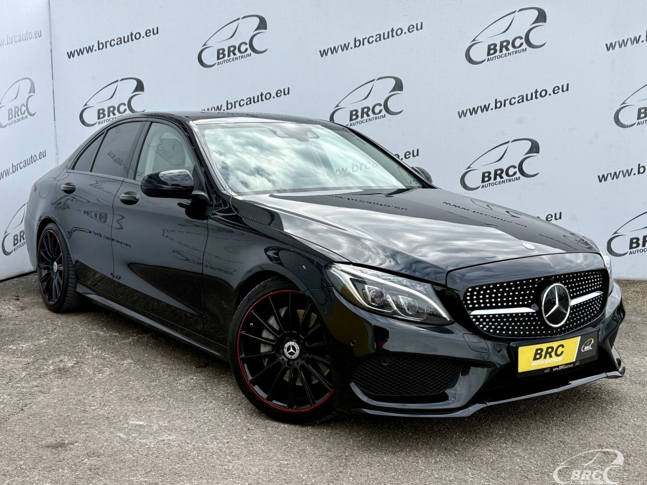 Mercedes-Benz C350 | 2