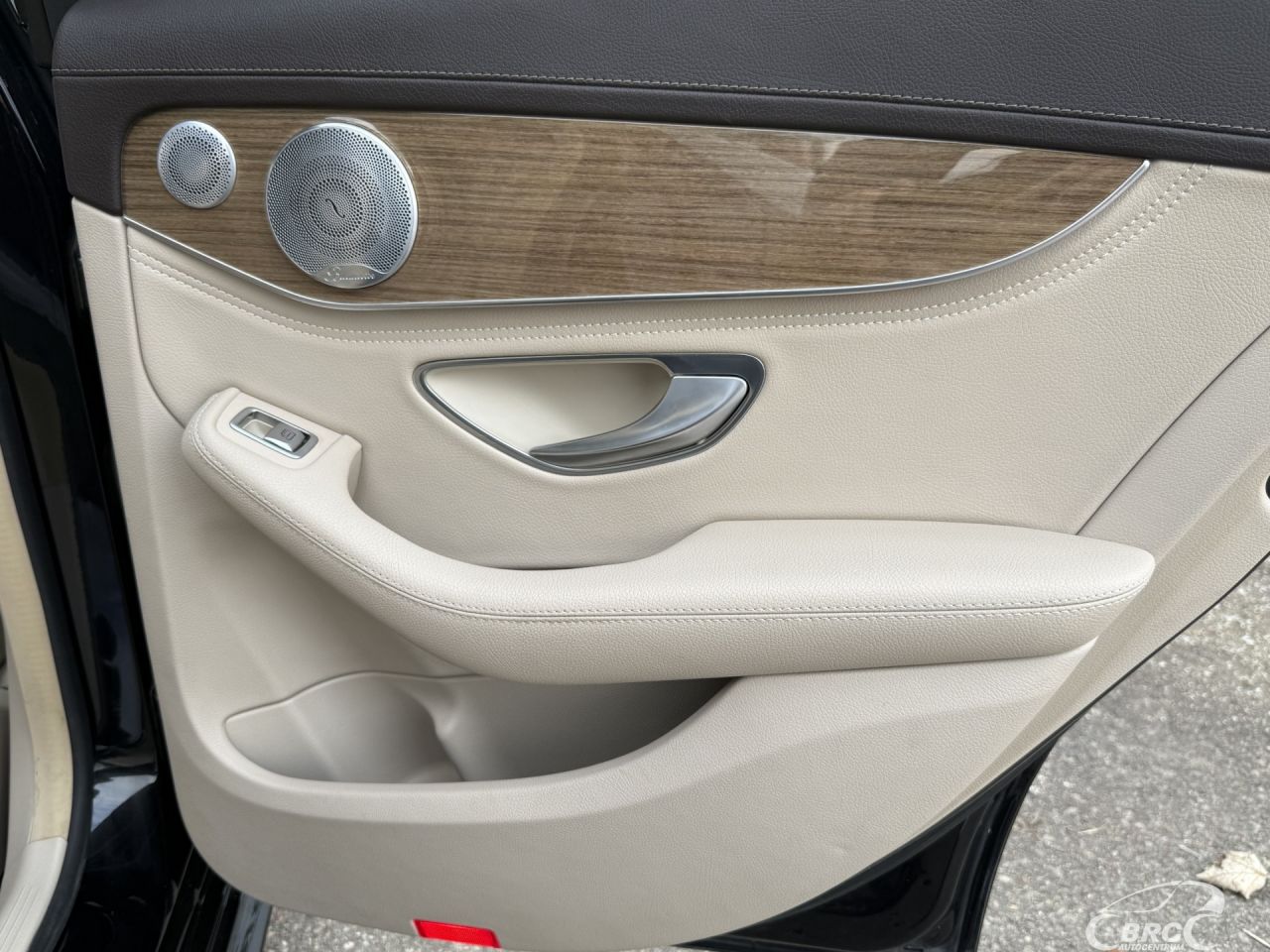 Mercedes-Benz C350 | 13