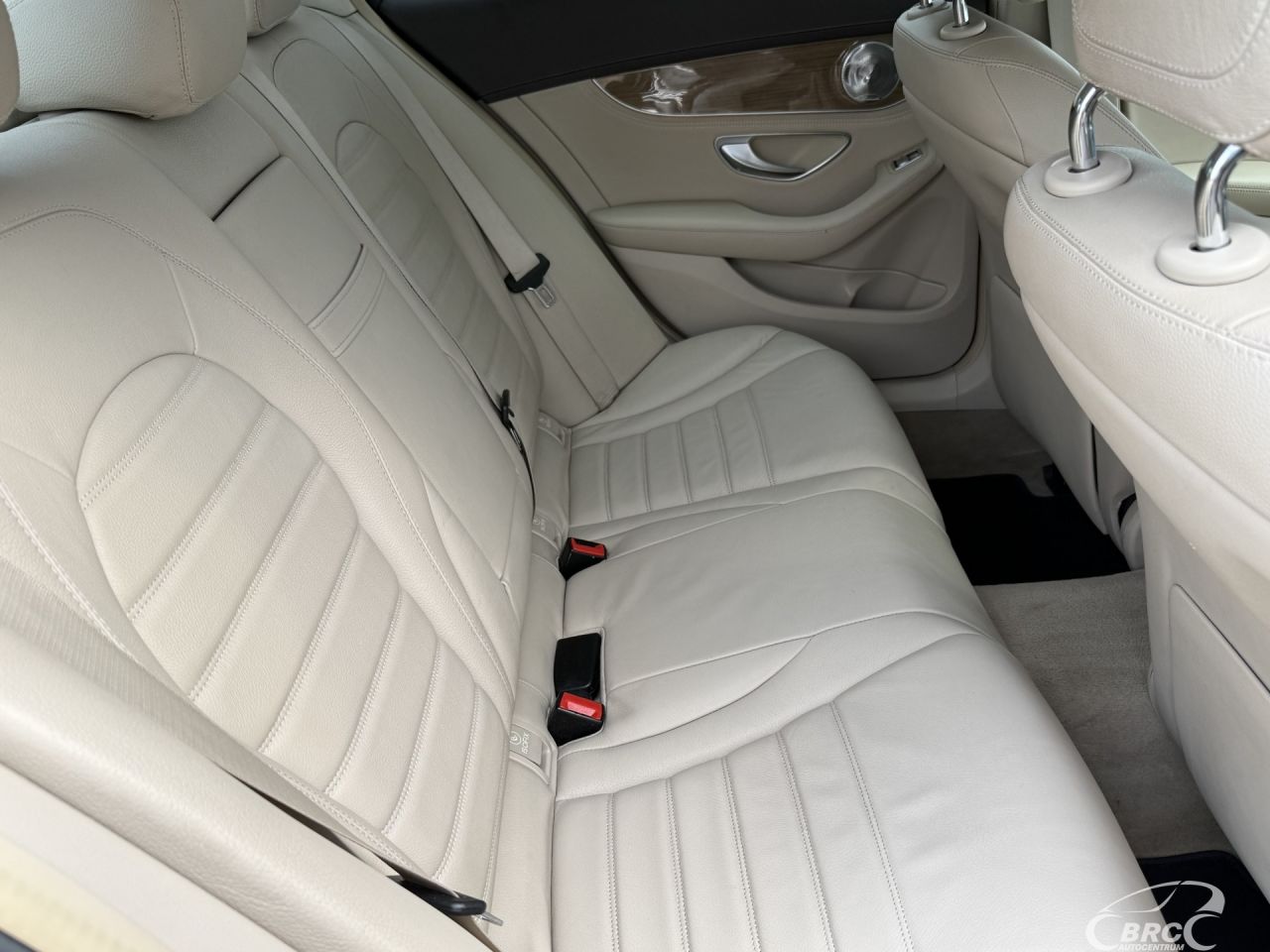 Mercedes-Benz C350 | 15