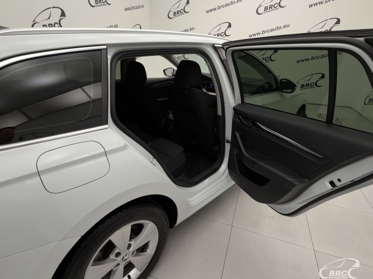 Skoda Octavia | 11