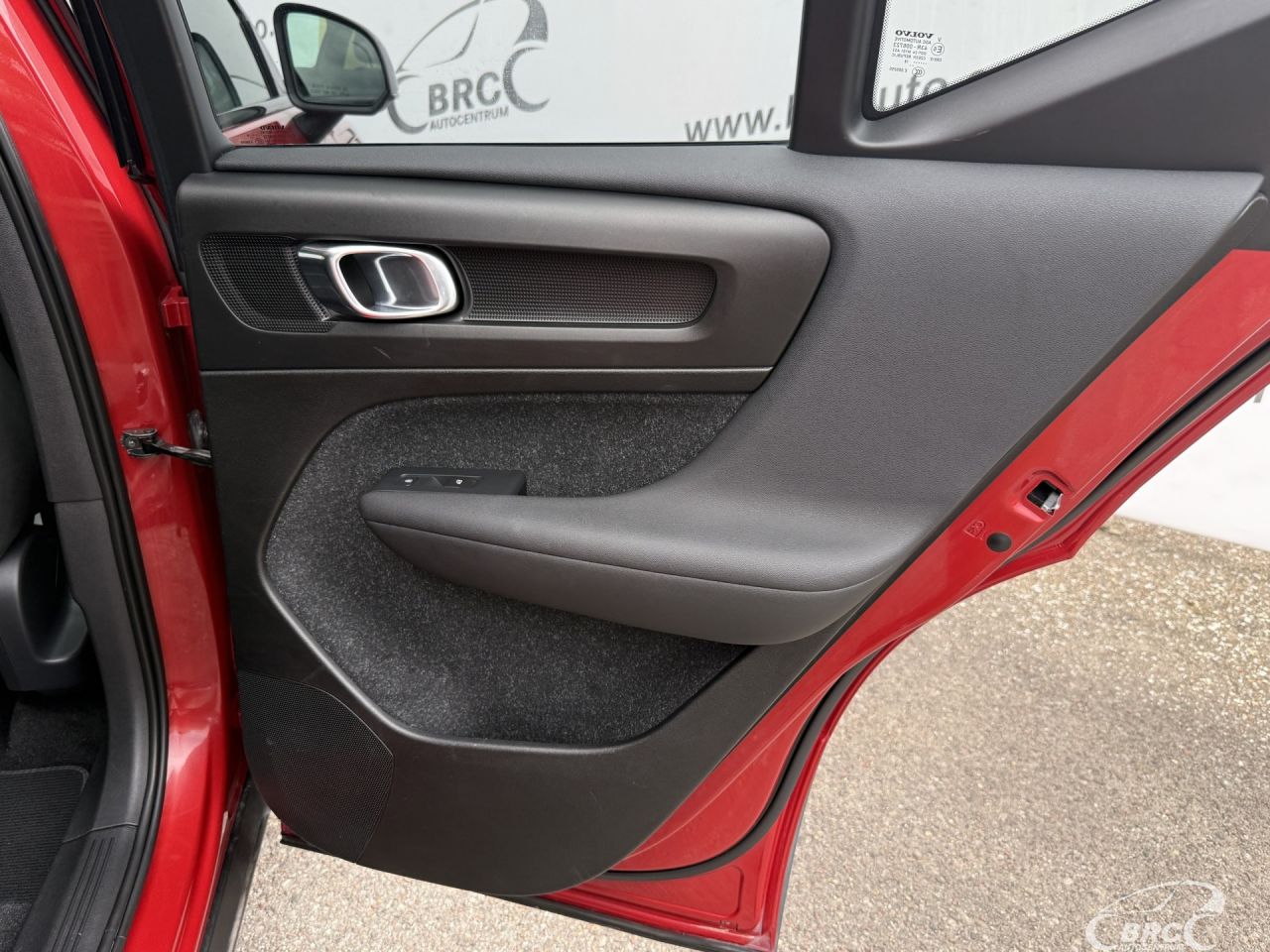Volvo XC40 | 9