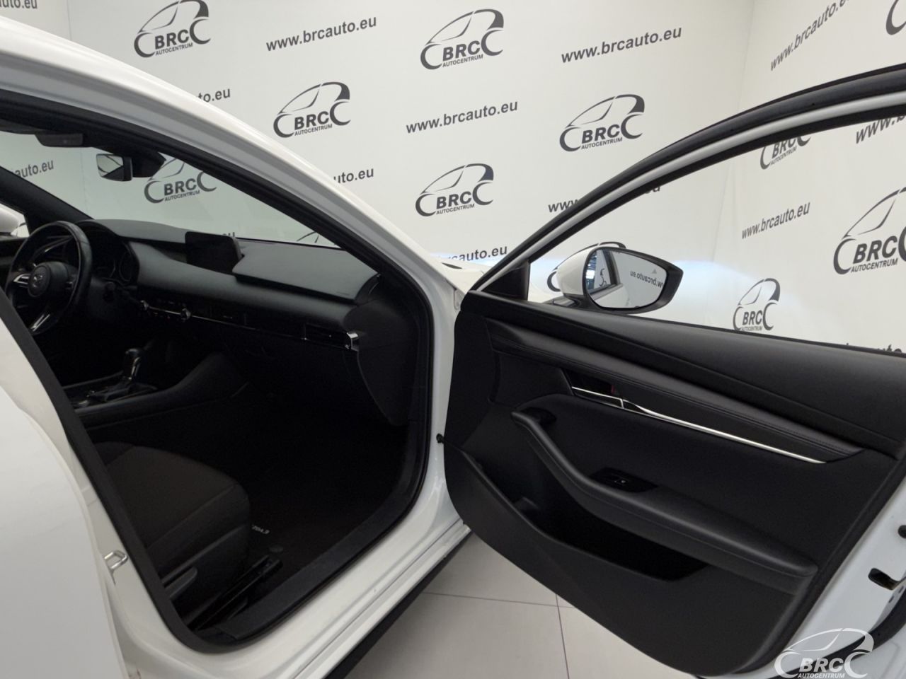 Mazda 3 | 8