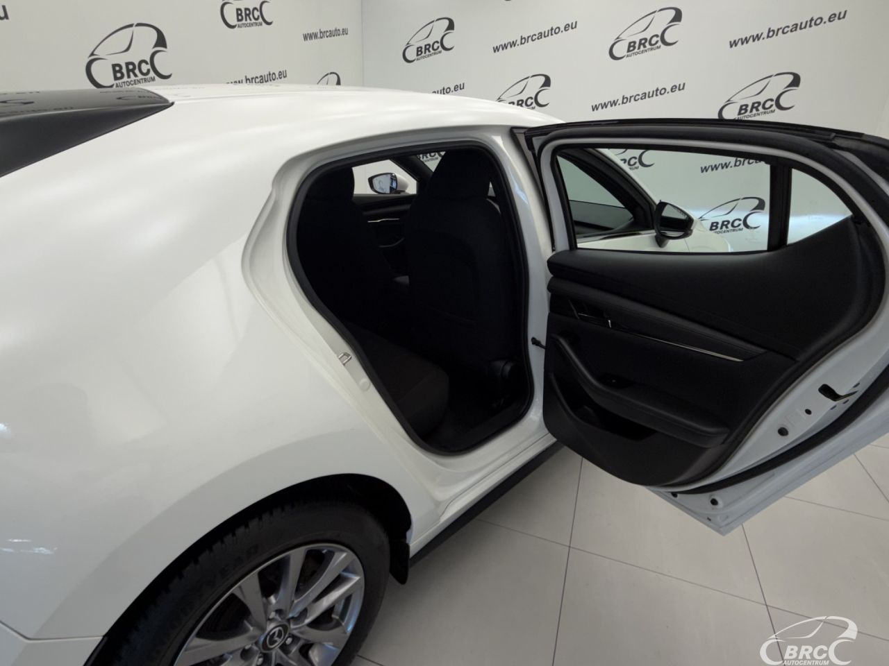 Mazda 3 | 11
