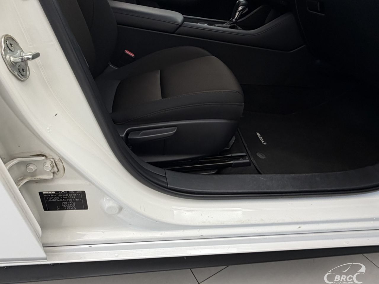 Mazda 3 | 5