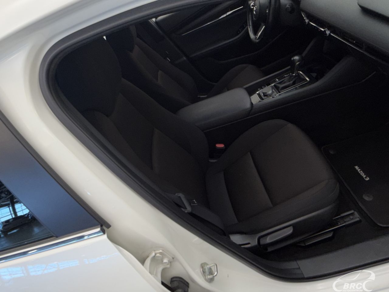 Mazda 3 | 4