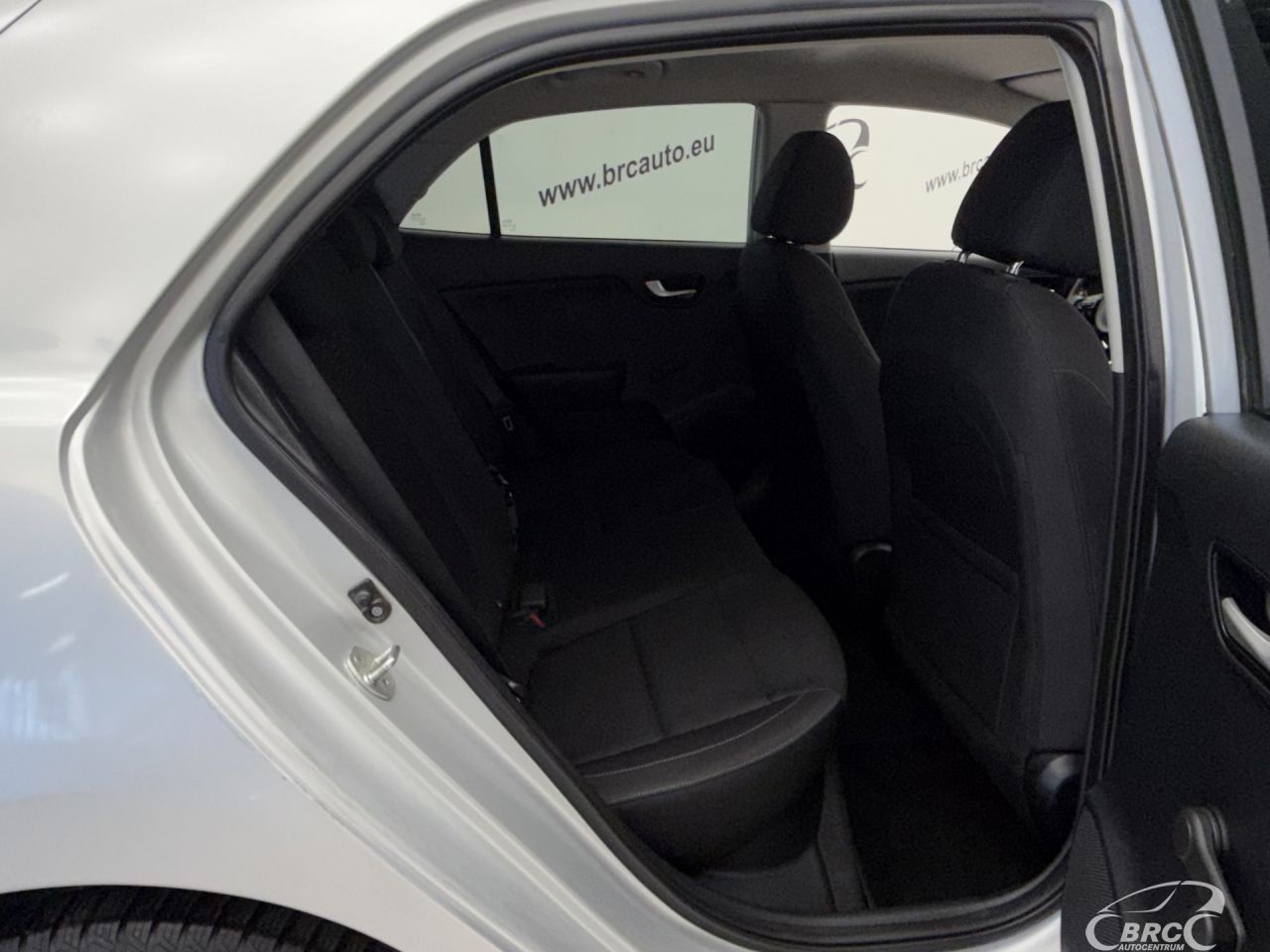 Kia Rio | 8