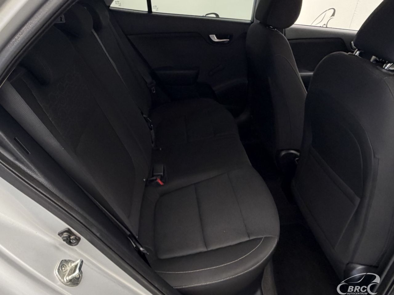 Kia Rio | 9
