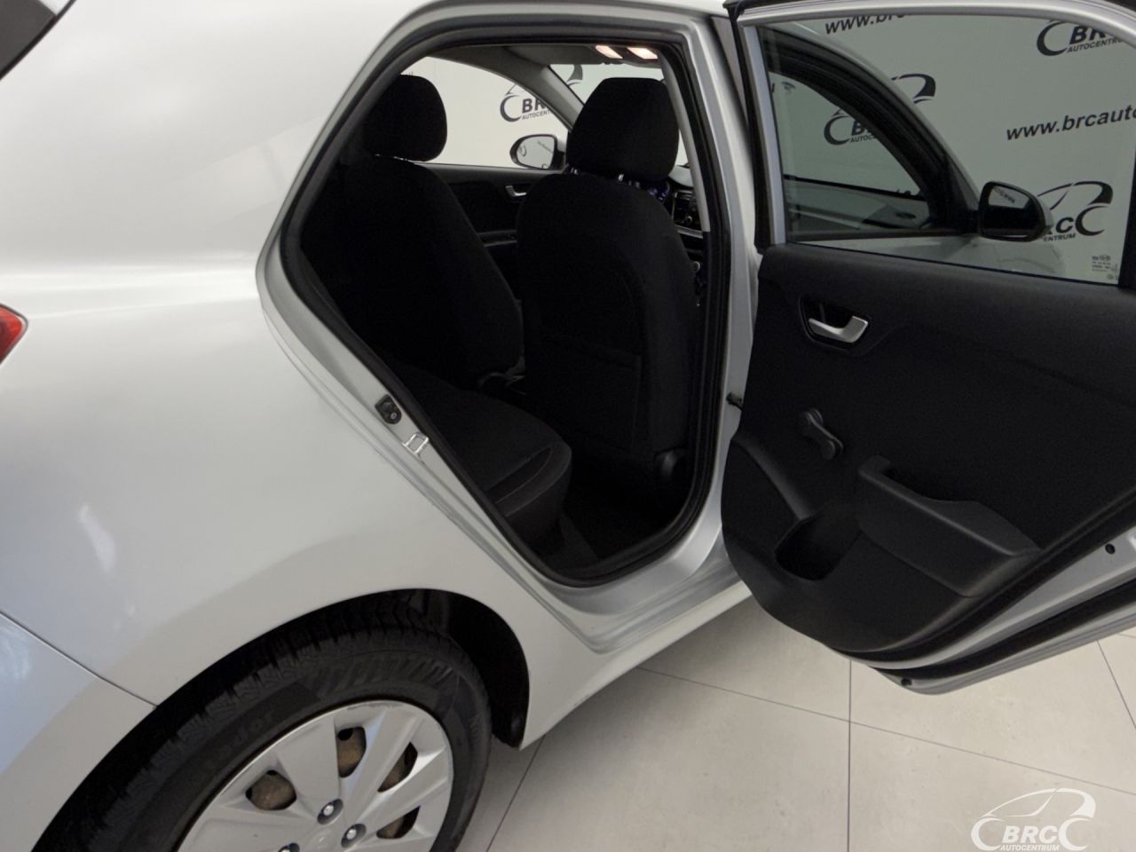 Kia Rio | 11