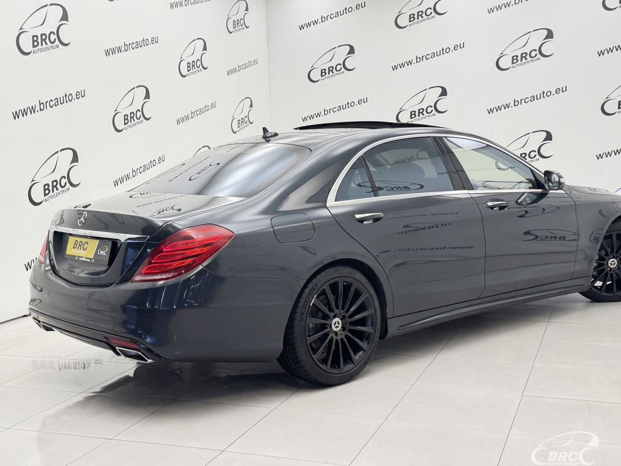 Mercedes-Benz S550 | 1