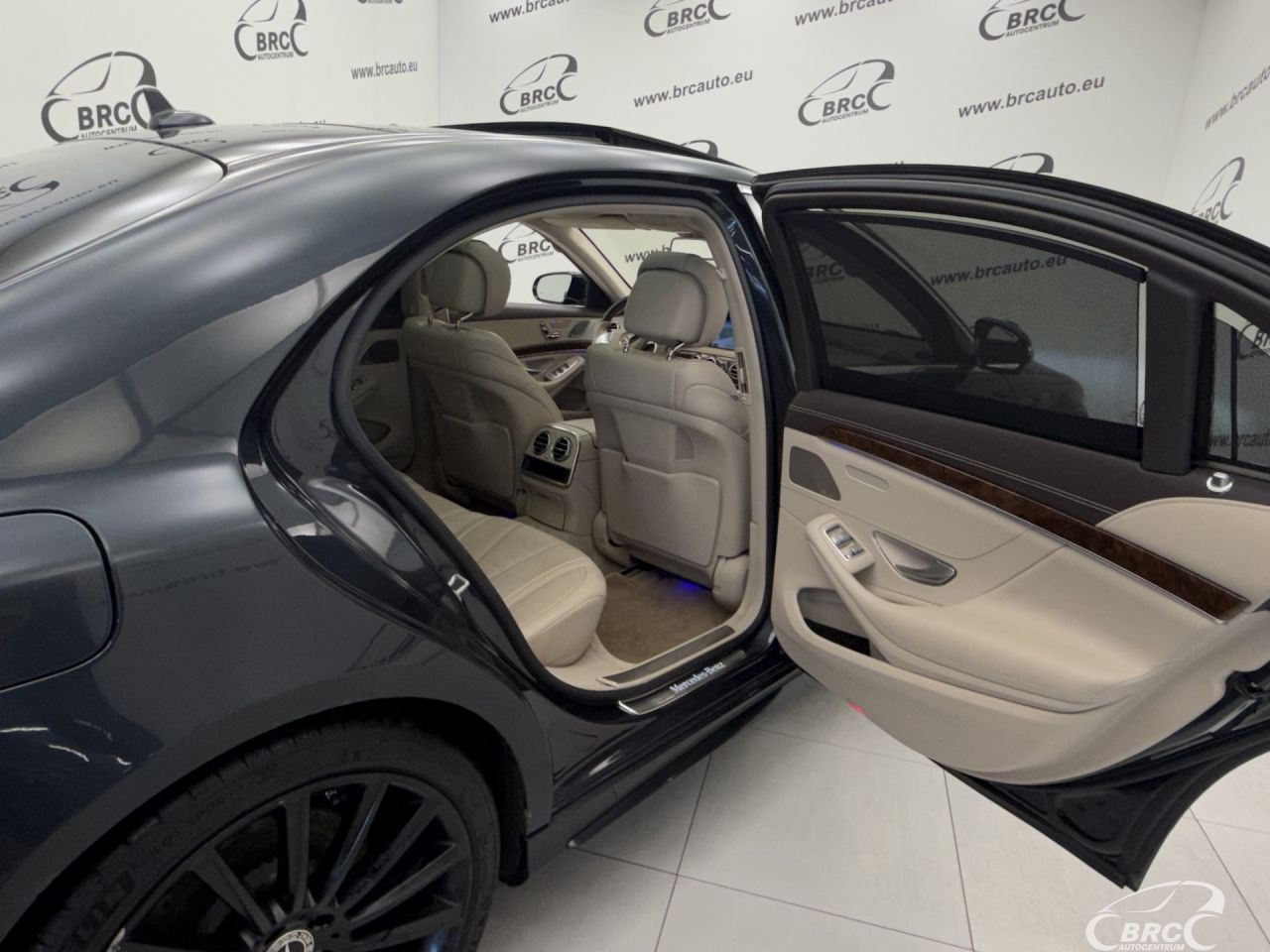 Mercedes-Benz S550 | 13