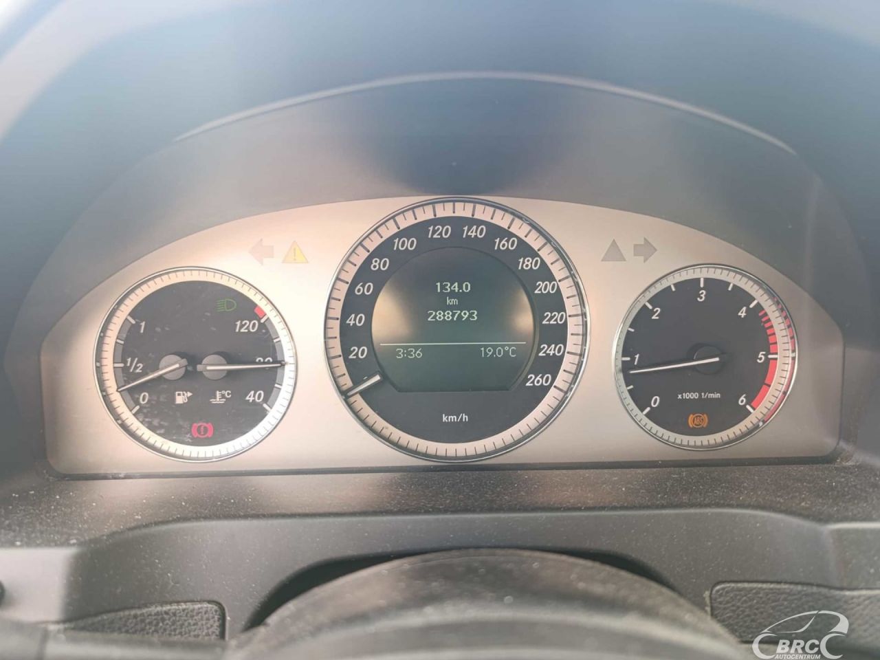 Mercedes-Benz C200 | 11
