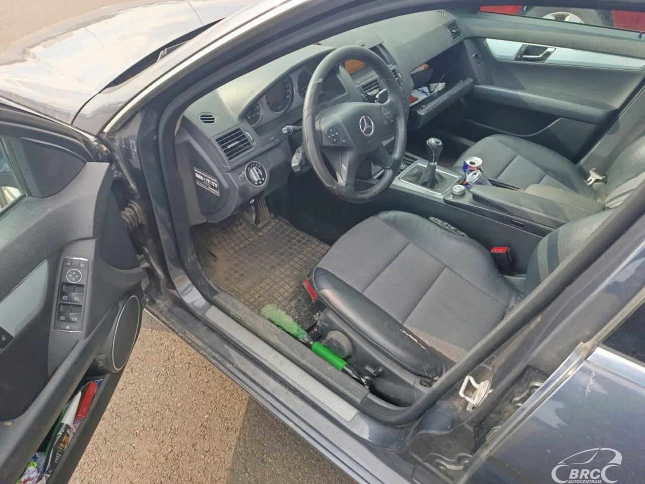 Mercedes-Benz C200 | 9
