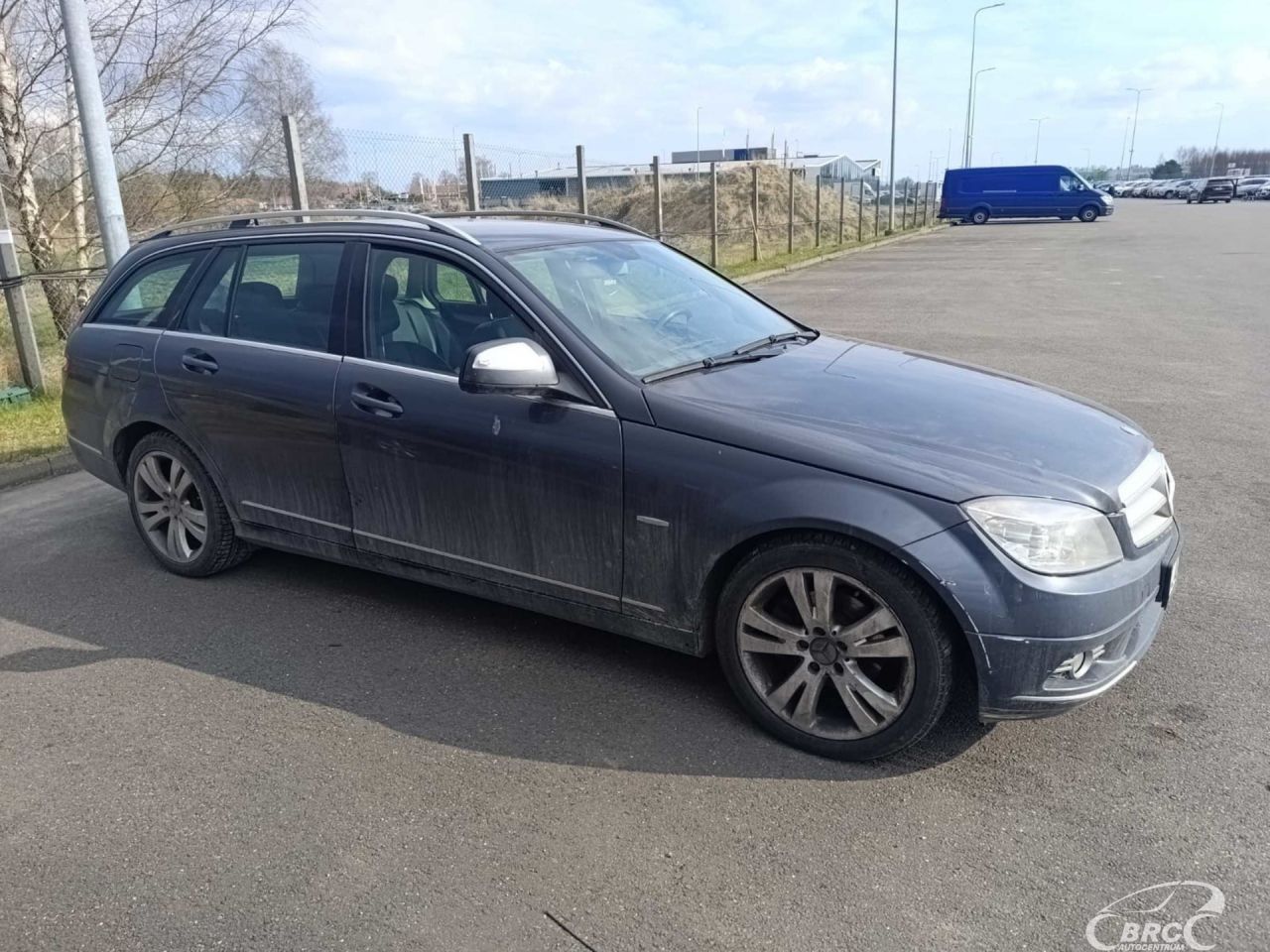 Mercedes-Benz C200 | 3
