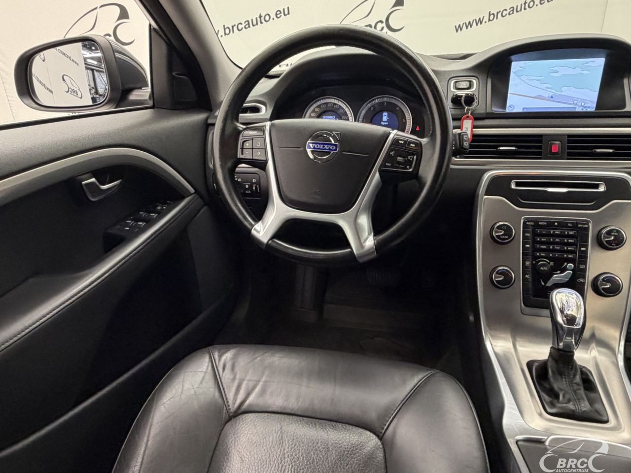 Volvo V70 | 12