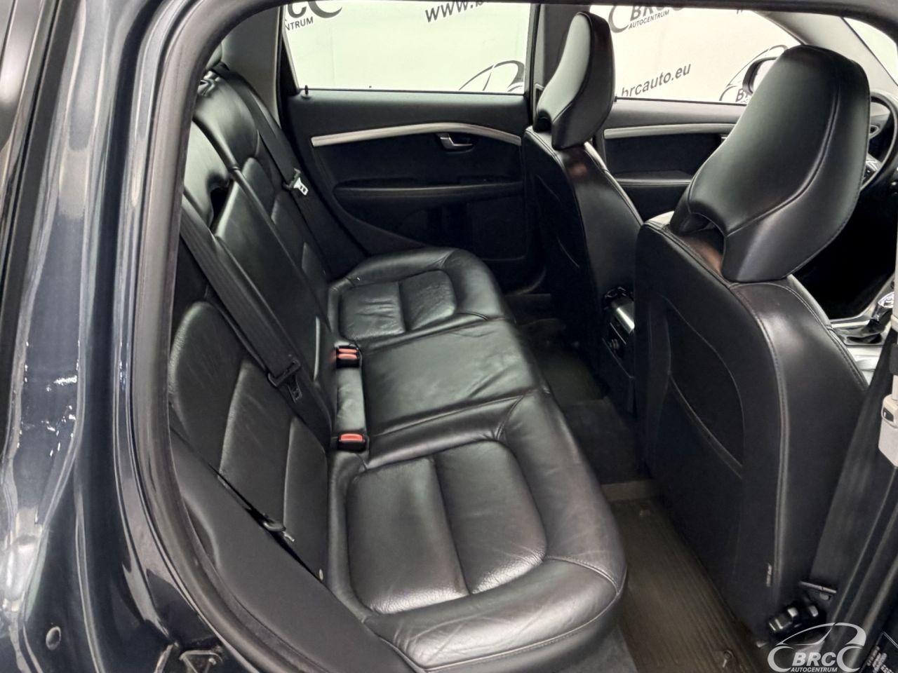 Volvo V70 | 9