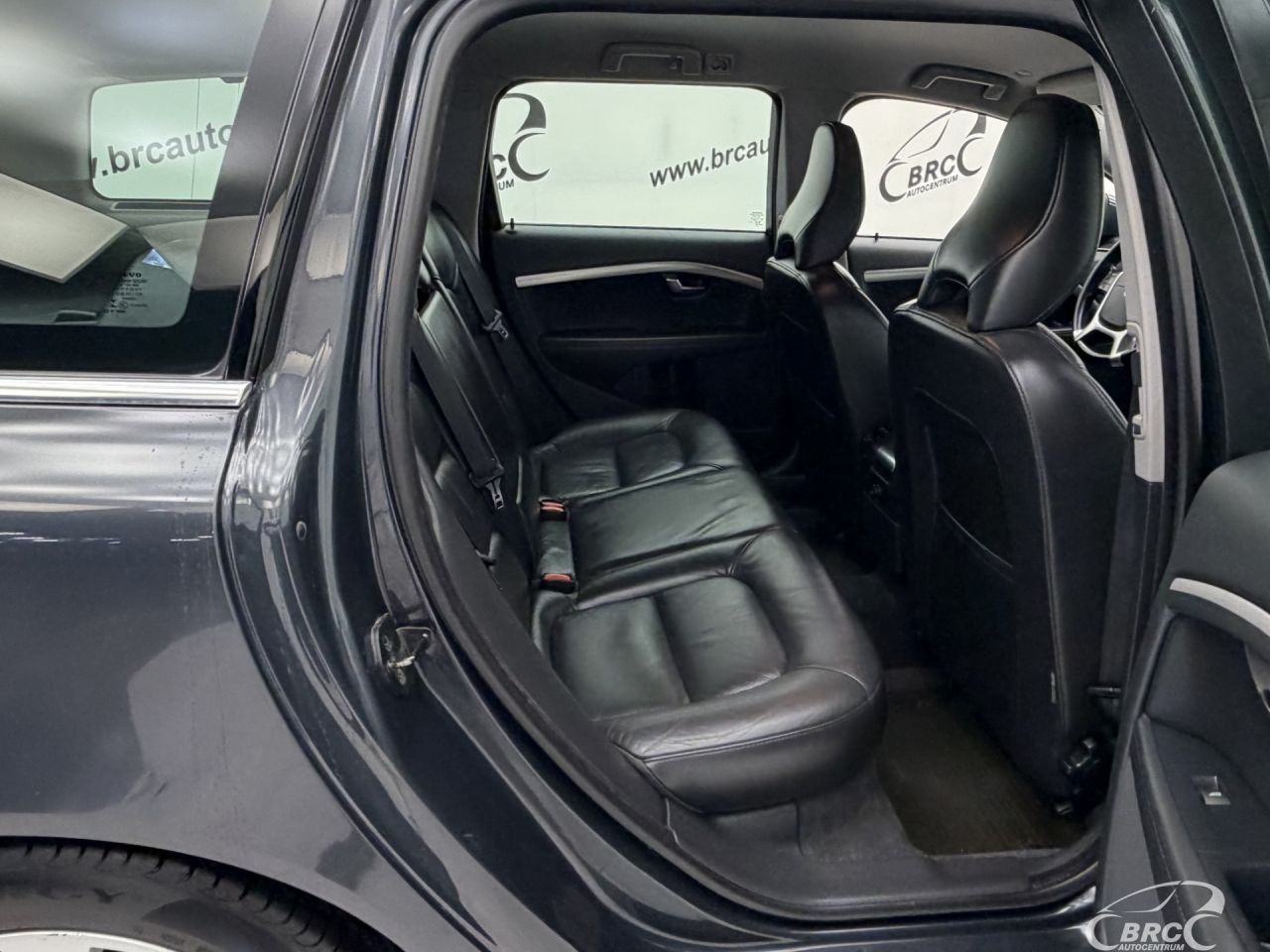 Volvo V70 | 8