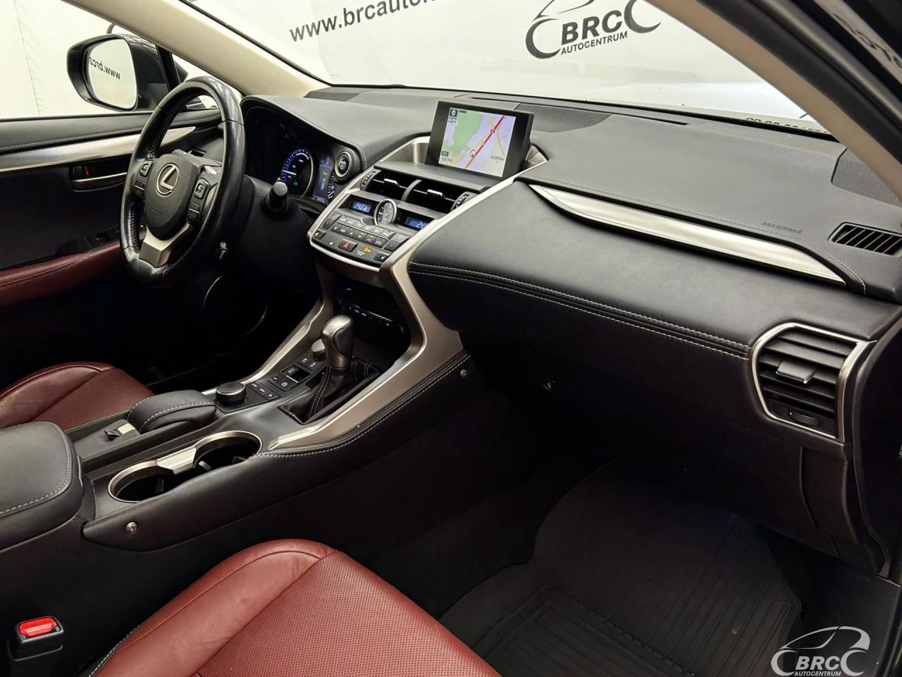 Lexus NX 300h | 6