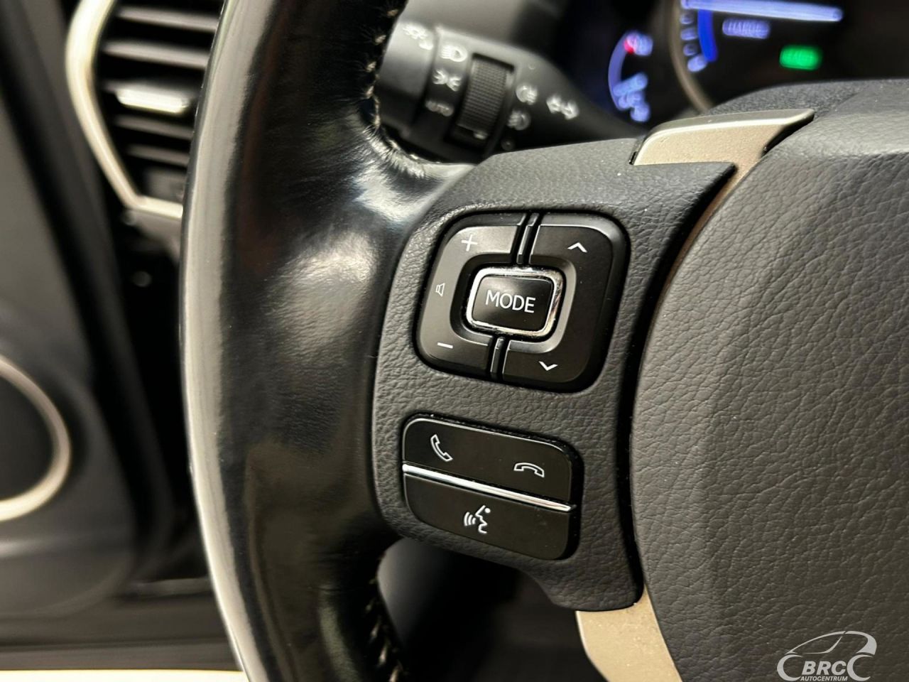 Lexus NX 300h | 12